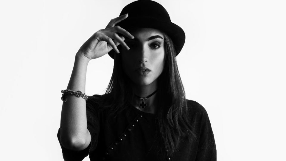 Comment adopter le look rock chic en tant que femme