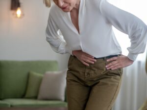 Douleur-au-ventre-en-bas-a-gauche